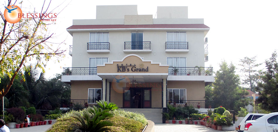 Hotel KBs Grand Shirdi