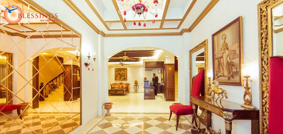 Hotel Clark International Delhi