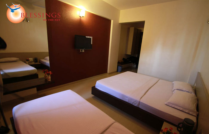 Hotel Sai Dwarka Palace, Shirdi