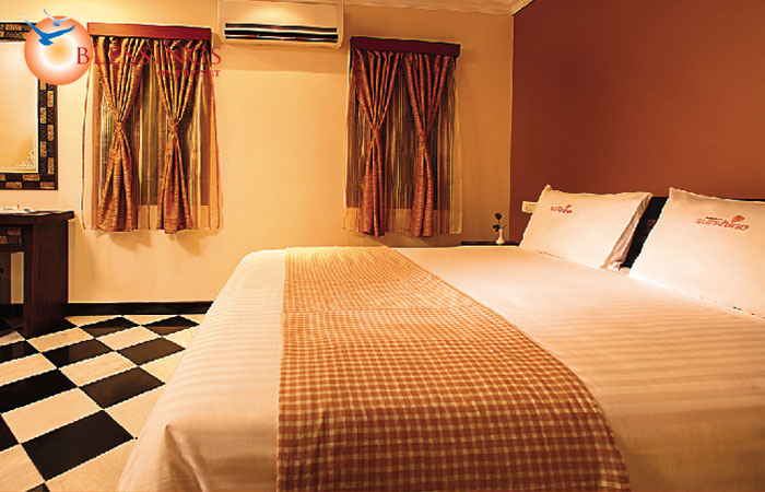 Meenakshiâ€™s Sunshine Hotel, Madurai
