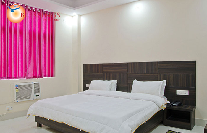 Hotel Aastha Palace, Haridwar
